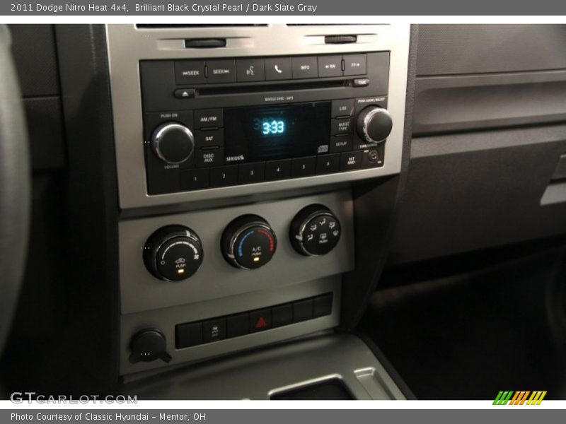 Brilliant Black Crystal Pearl / Dark Slate Gray 2011 Dodge Nitro Heat 4x4