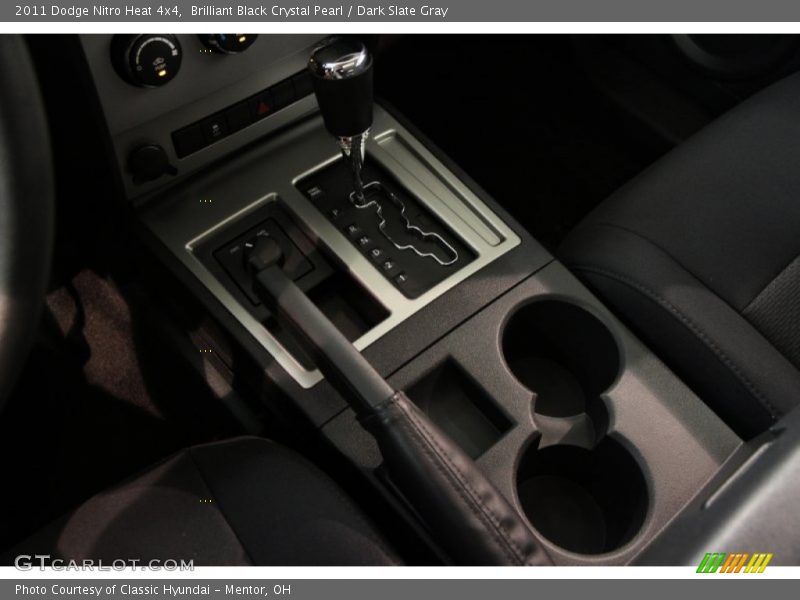 Brilliant Black Crystal Pearl / Dark Slate Gray 2011 Dodge Nitro Heat 4x4