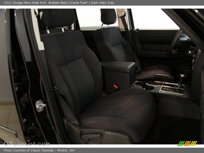 Brilliant Black Crystal Pearl / Dark Slate Gray 2011 Dodge Nitro Heat 4x4