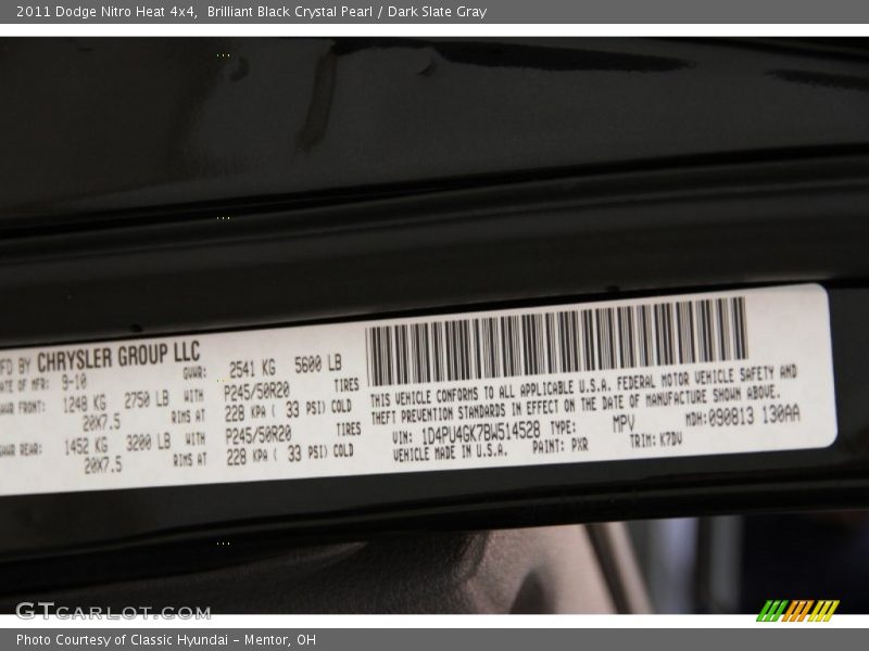 Brilliant Black Crystal Pearl / Dark Slate Gray 2011 Dodge Nitro Heat 4x4