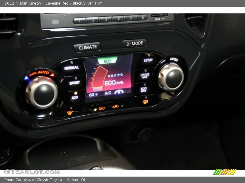 Cayenne Red / Black/Silver Trim 2011 Nissan Juke SV