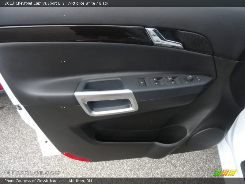 Door Panel of 2013 Captiva Sport LTZ