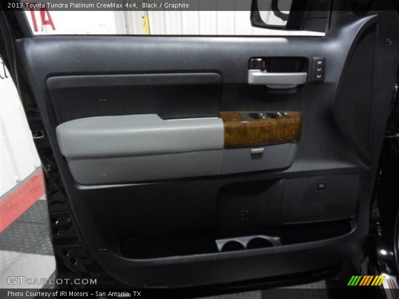 Black / Graphite 2013 Toyota Tundra Platinum CrewMax 4x4