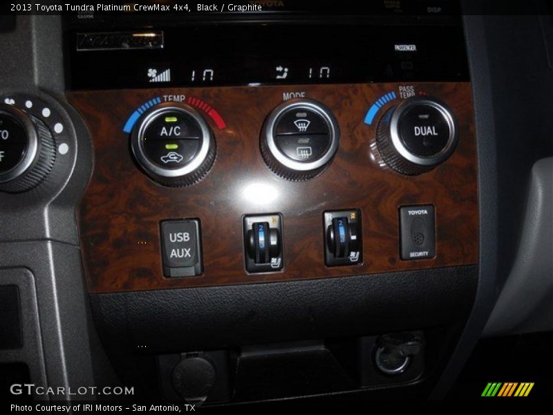 Black / Graphite 2013 Toyota Tundra Platinum CrewMax 4x4