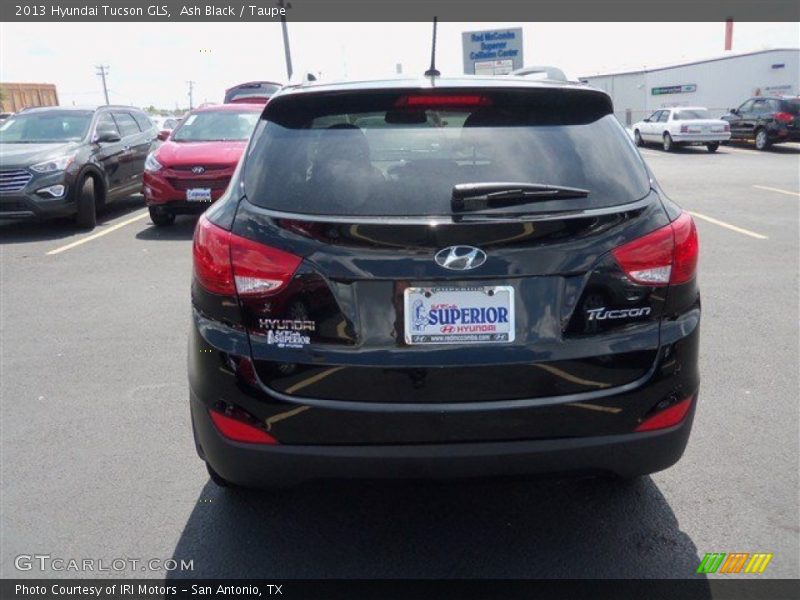 Ash Black / Taupe 2013 Hyundai Tucson GLS