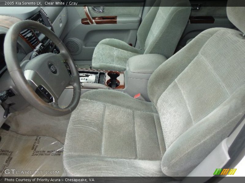 Clear White / Gray 2005 Kia Sorento LX