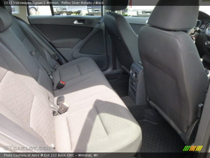Reflex Silver Metallic / Black 2013 Volkswagen Tiguan S 4Motion