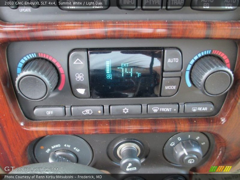 Summit White / Light Oak 2003 GMC Envoy XL SLT 4x4