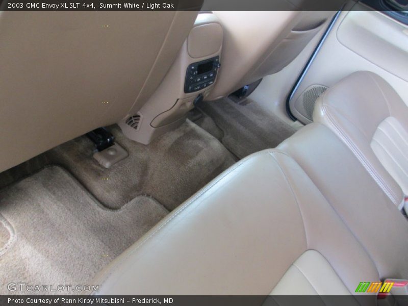 Summit White / Light Oak 2003 GMC Envoy XL SLT 4x4