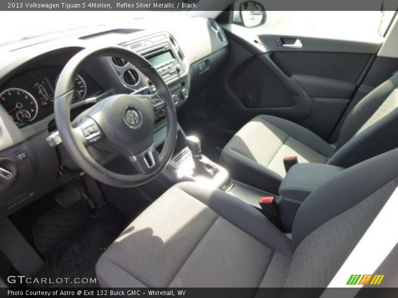 Reflex Silver Metallic / Black 2013 Volkswagen Tiguan S 4Motion