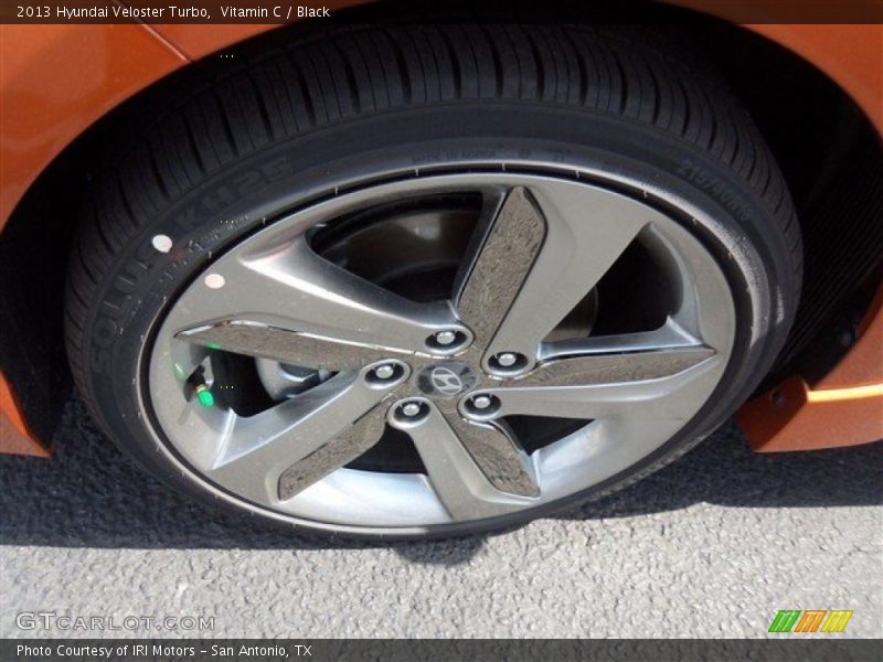 Vitamin C / Black 2013 Hyundai Veloster Turbo