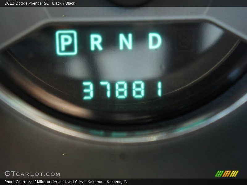Black / Black 2012 Dodge Avenger SE