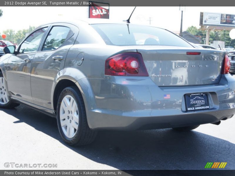 Tungsten Metallic / Black 2012 Dodge Avenger SE