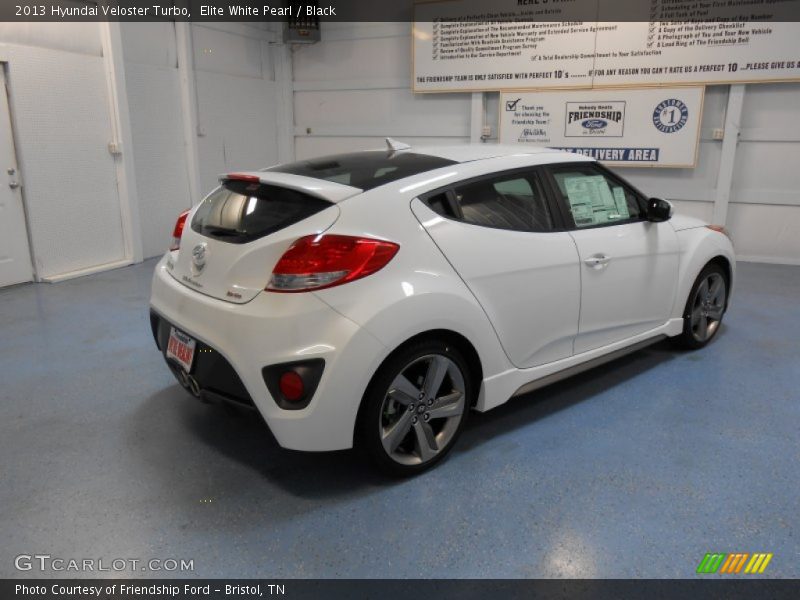 Elite White Pearl / Black 2013 Hyundai Veloster Turbo