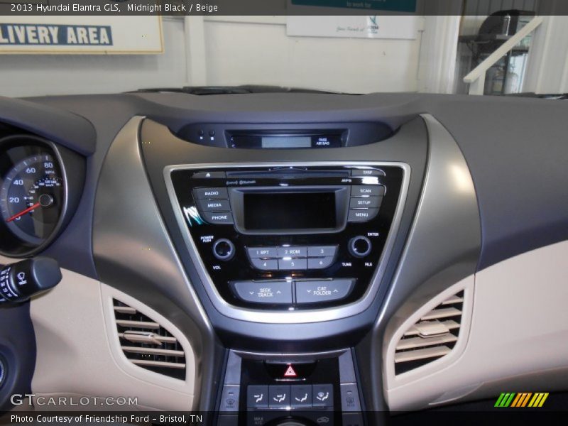 Midnight Black / Beige 2013 Hyundai Elantra GLS