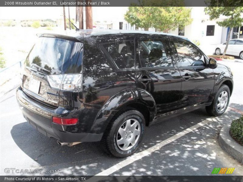 Labrador Black Pearl / Black 2008 Mitsubishi Outlander ES