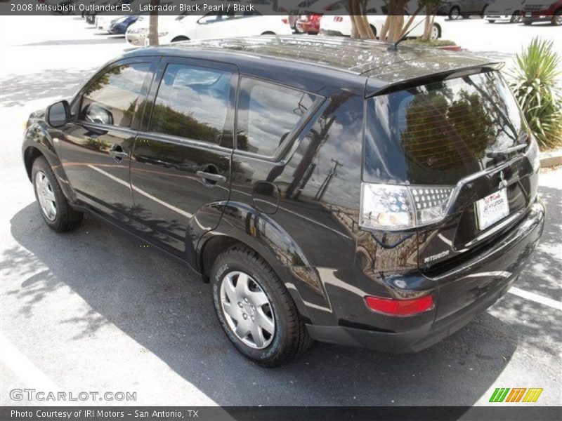 Labrador Black Pearl / Black 2008 Mitsubishi Outlander ES