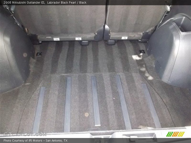Labrador Black Pearl / Black 2008 Mitsubishi Outlander ES
