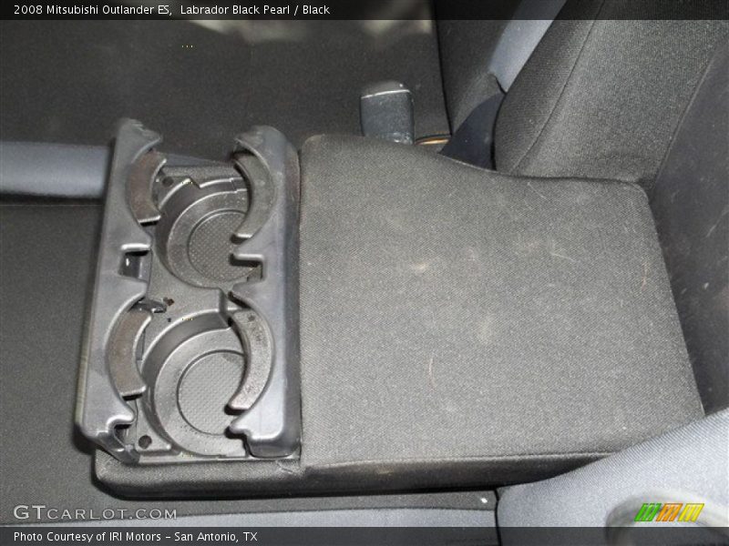 Labrador Black Pearl / Black 2008 Mitsubishi Outlander ES