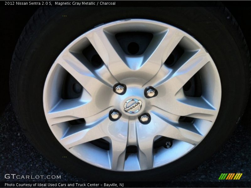 Magnetic Gray Metallic / Charcoal 2012 Nissan Sentra 2.0 S