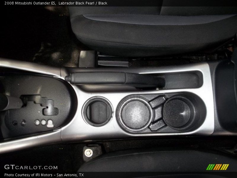 Labrador Black Pearl / Black 2008 Mitsubishi Outlander ES