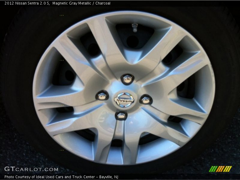 Magnetic Gray Metallic / Charcoal 2012 Nissan Sentra 2.0 S