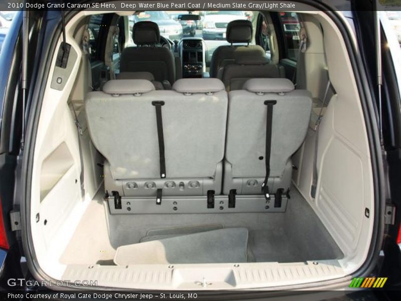 Deep Water Blue Pearl Coat / Medium Slate Gray/Light Shale 2010 Dodge Grand Caravan SE Hero