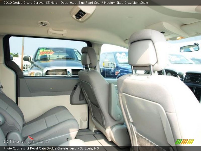 Deep Water Blue Pearl Coat / Medium Slate Gray/Light Shale 2010 Dodge Grand Caravan SE Hero