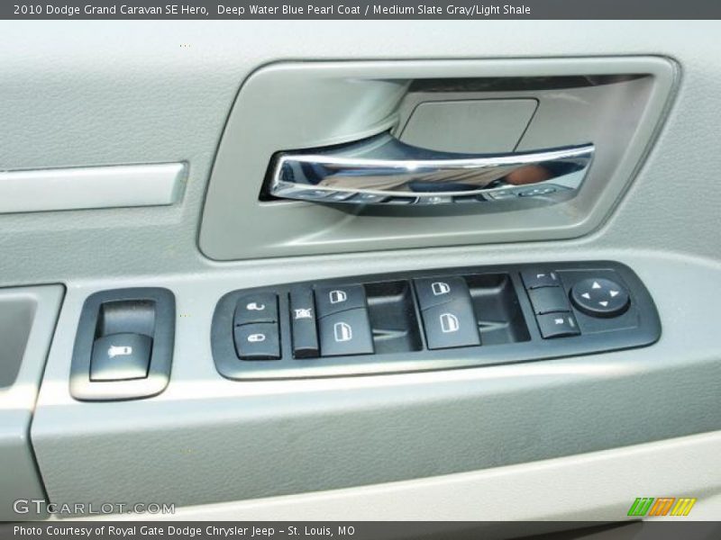 Deep Water Blue Pearl Coat / Medium Slate Gray/Light Shale 2010 Dodge Grand Caravan SE Hero