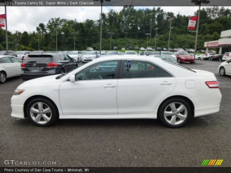 Super White / Dark Charcoal 2010 Toyota Camry SE