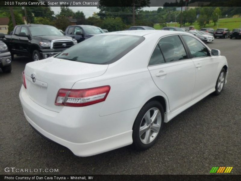 Super White / Dark Charcoal 2010 Toyota Camry SE