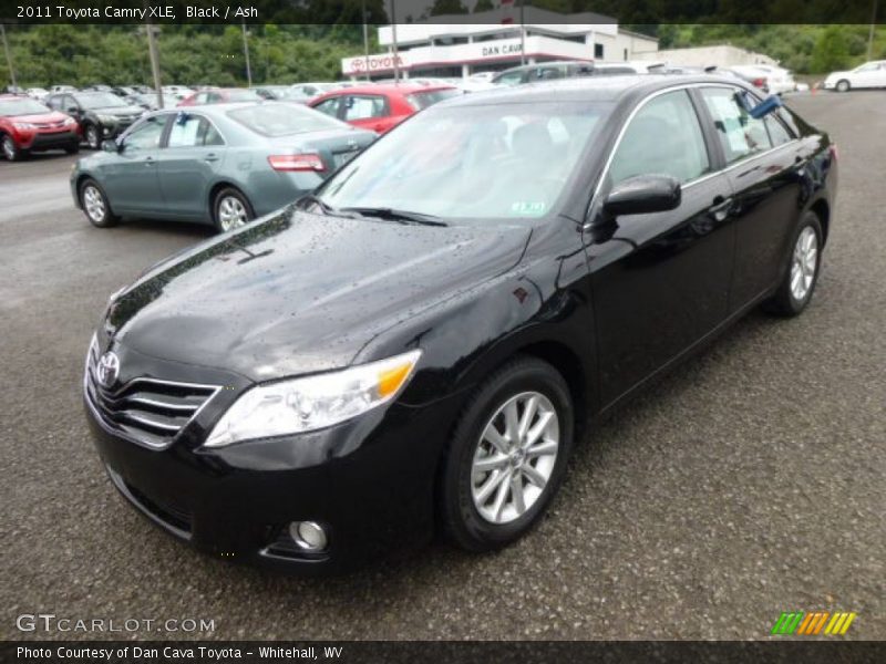 Black / Ash 2011 Toyota Camry XLE
