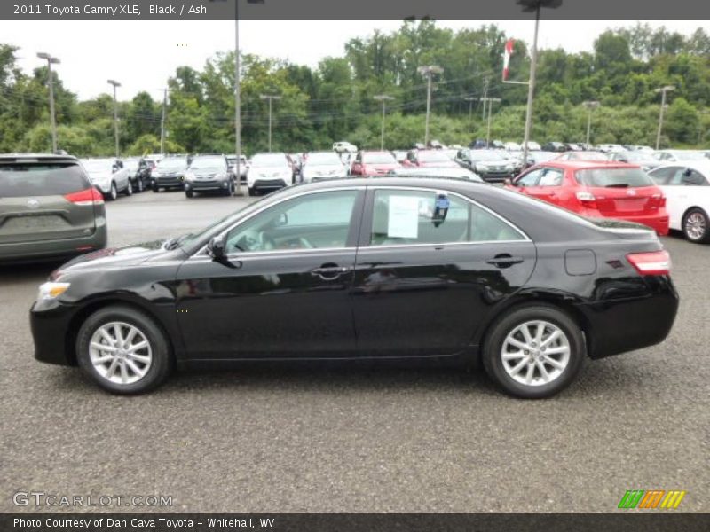 Black / Ash 2011 Toyota Camry XLE