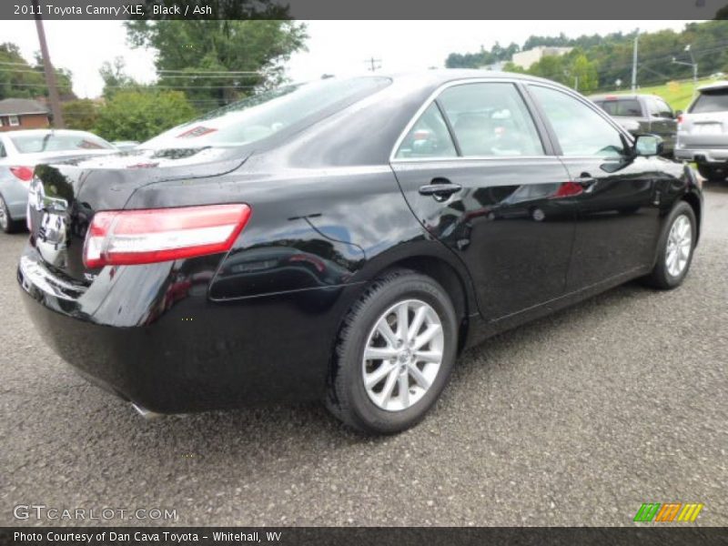 Black / Ash 2011 Toyota Camry XLE