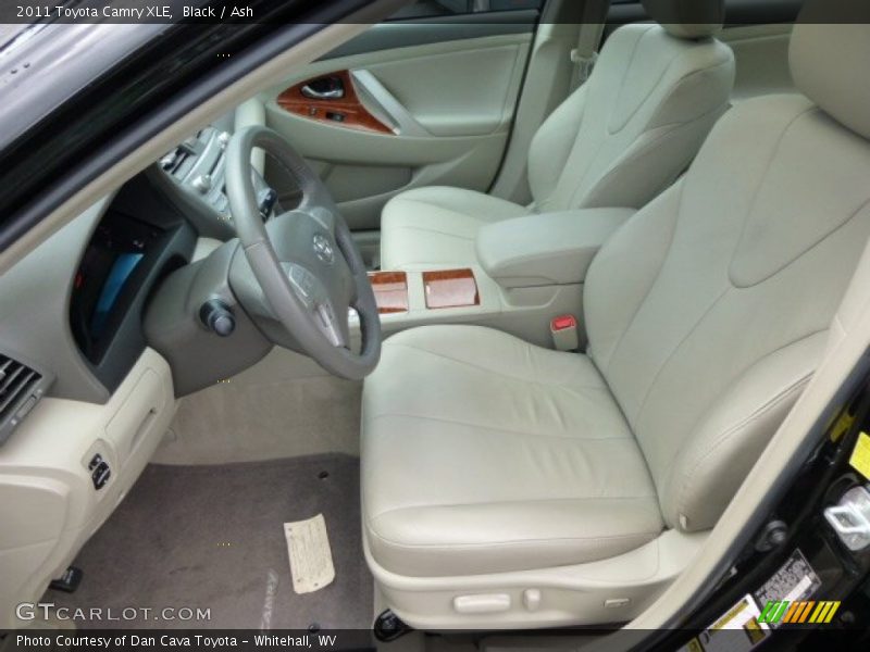 Black / Ash 2011 Toyota Camry XLE