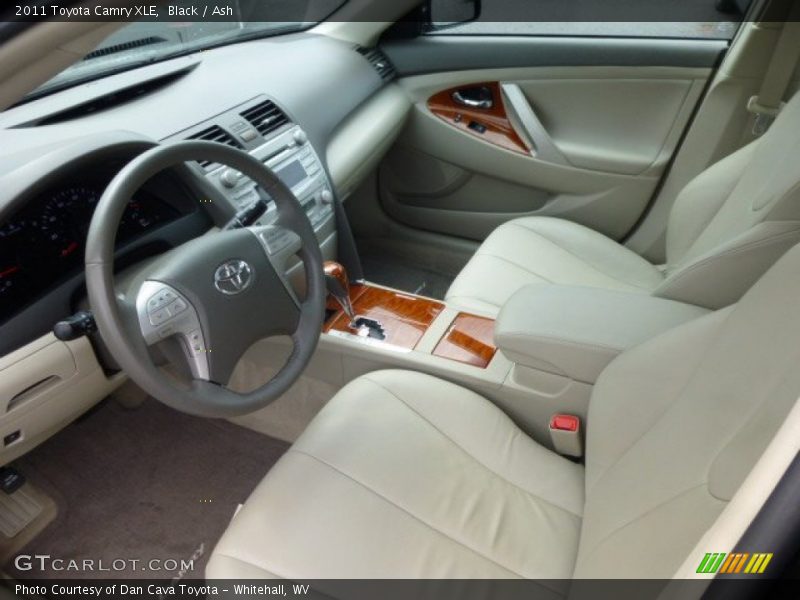 Black / Ash 2011 Toyota Camry XLE