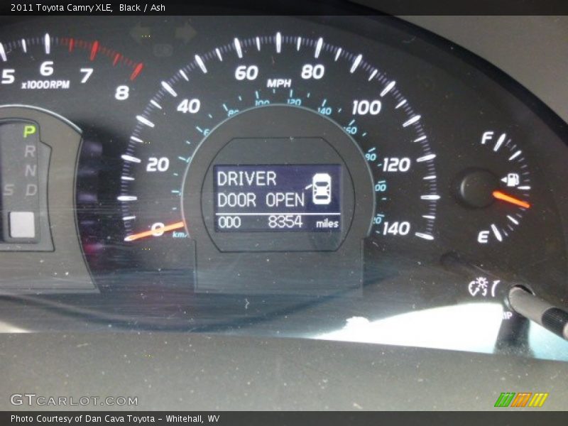 Black / Ash 2011 Toyota Camry XLE