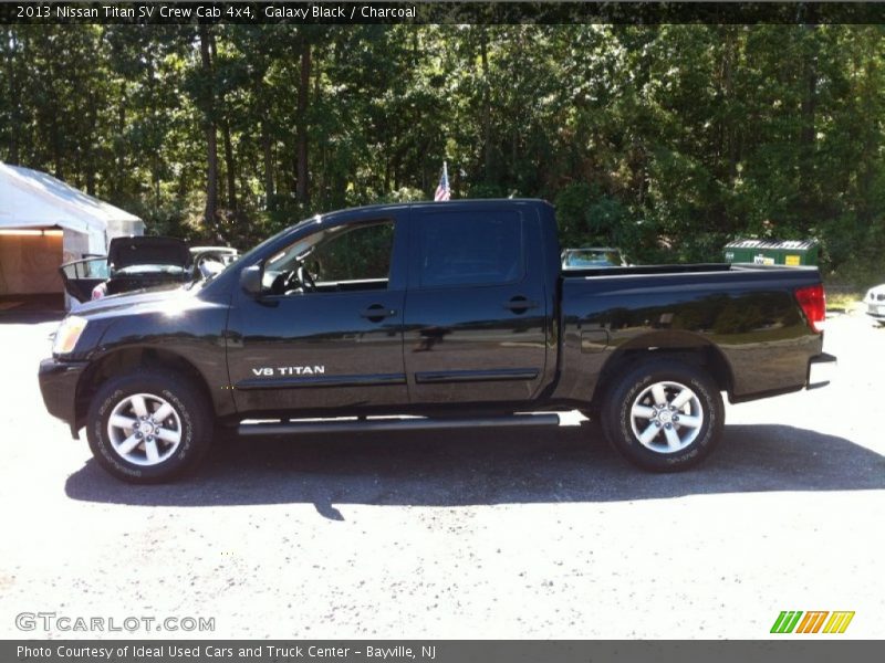 Galaxy Black / Charcoal 2013 Nissan Titan SV Crew Cab 4x4