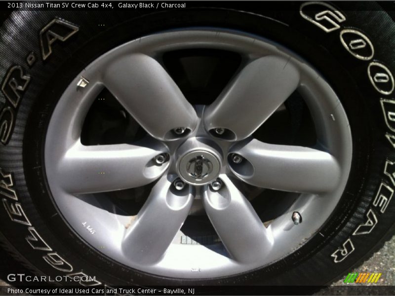 Galaxy Black / Charcoal 2013 Nissan Titan SV Crew Cab 4x4
