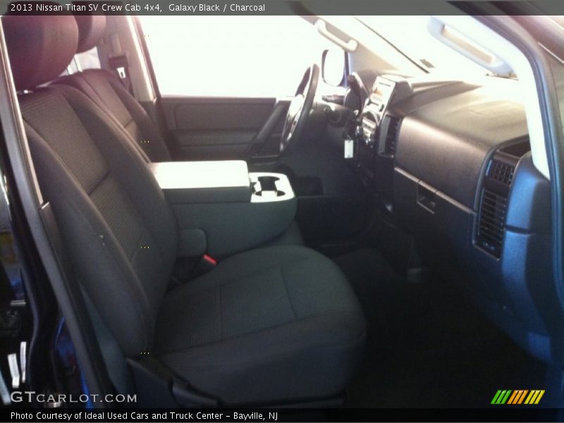 Galaxy Black / Charcoal 2013 Nissan Titan SV Crew Cab 4x4
