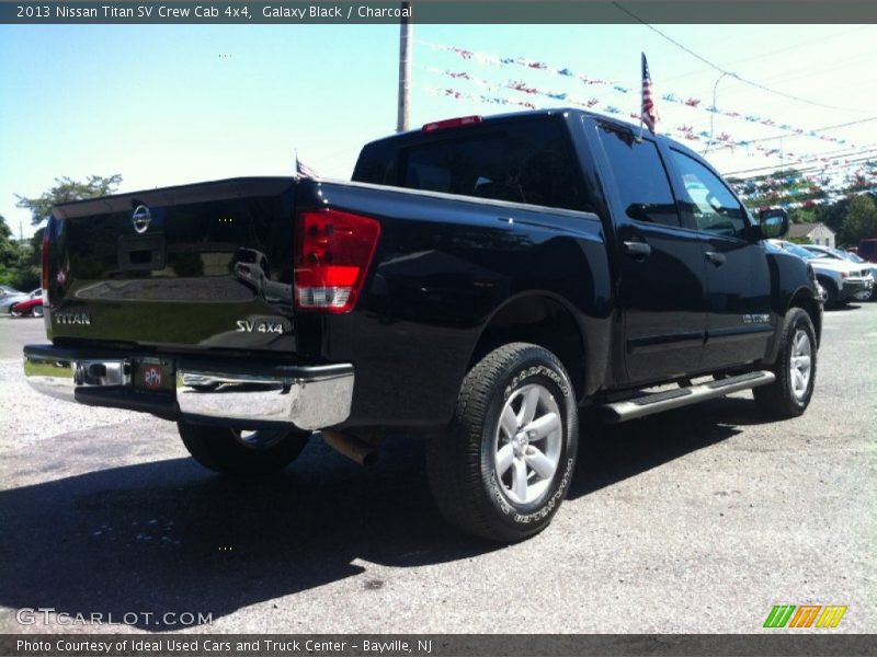 Galaxy Black / Charcoal 2013 Nissan Titan SV Crew Cab 4x4