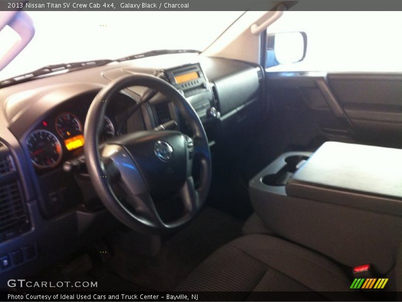 Galaxy Black / Charcoal 2013 Nissan Titan SV Crew Cab 4x4