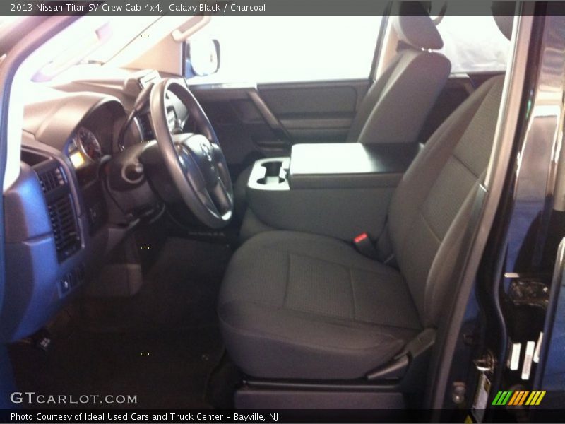 Galaxy Black / Charcoal 2013 Nissan Titan SV Crew Cab 4x4