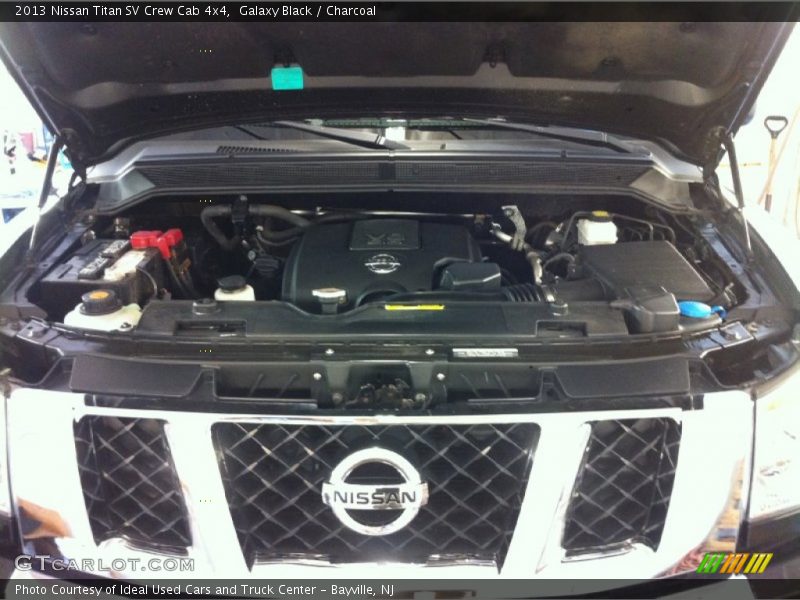 Galaxy Black / Charcoal 2013 Nissan Titan SV Crew Cab 4x4