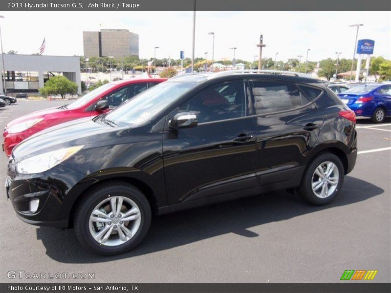 Ash Black / Taupe 2013 Hyundai Tucson GLS