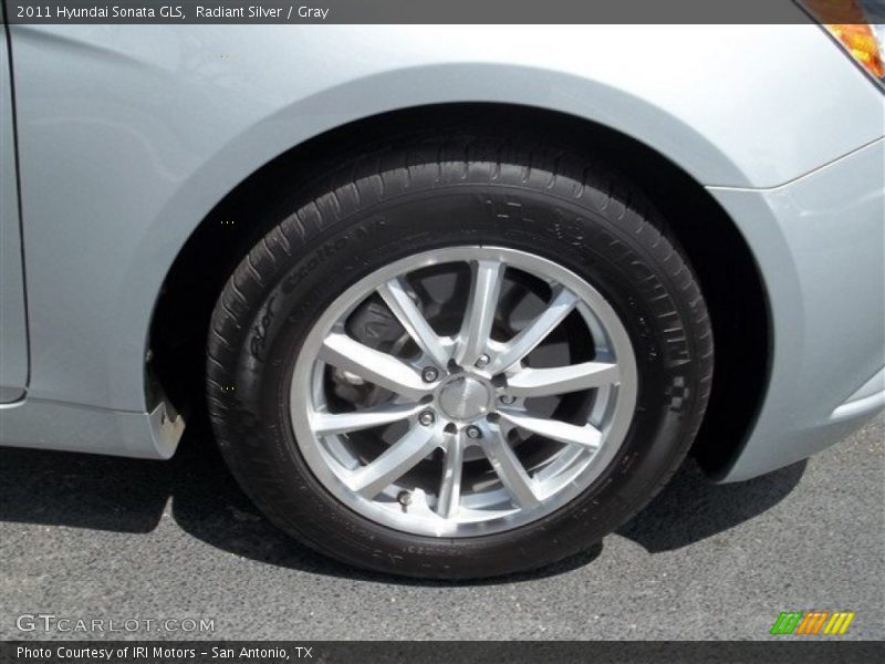 Radiant Silver / Gray 2011 Hyundai Sonata GLS