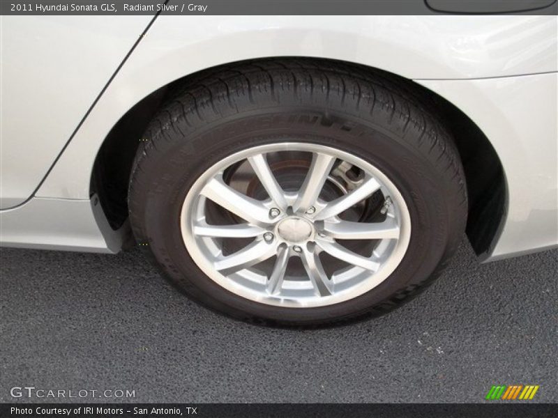 Radiant Silver / Gray 2011 Hyundai Sonata GLS