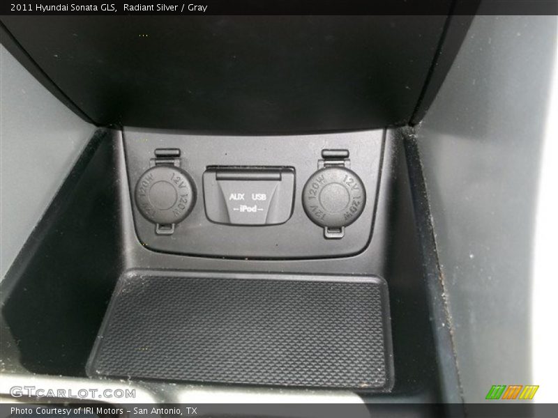Radiant Silver / Gray 2011 Hyundai Sonata GLS