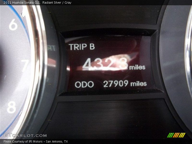 Radiant Silver / Gray 2011 Hyundai Sonata GLS