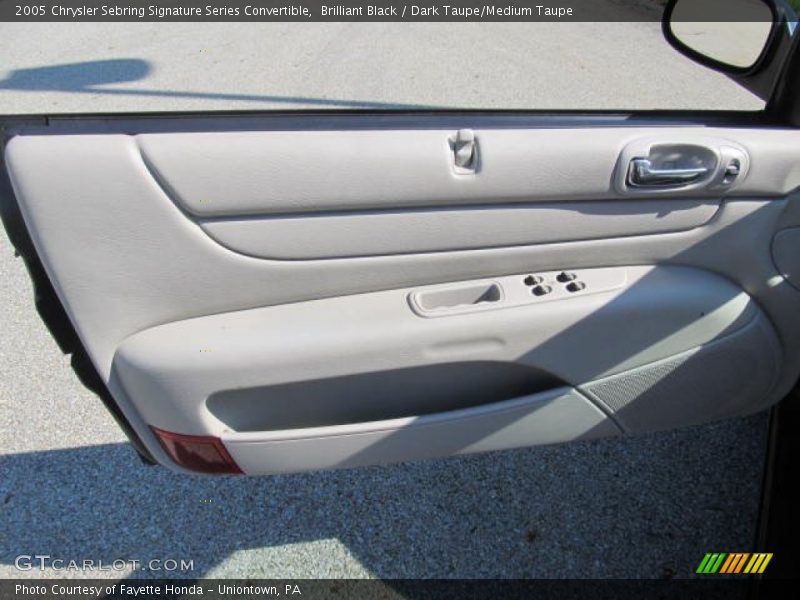 Brilliant Black / Dark Taupe/Medium Taupe 2005 Chrysler Sebring Signature Series Convertible